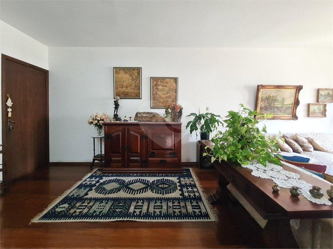 Apartamento à venda com 3 quartos, sendo 1 suíte, em Jardim das Acácias, São Paulo, SP