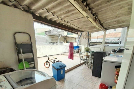 Sobrado à venda com 4 quartos em Vila Firmiano Pinto, São Paulo, SP