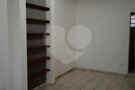 Casa à venda com 3 quartos, sendo 1 suíte,  em São Roque Country Club I, Mairinque, SP