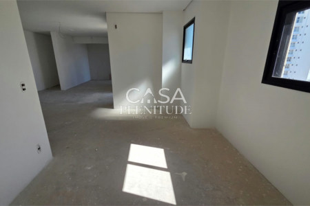 Duplex à venda ou para alugar com 4 quartos, sendo 5 suítes, em Parque Campolim, Sorocaba, SP