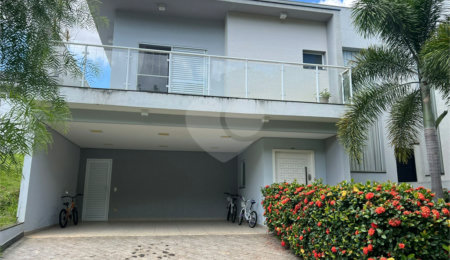 Casa à venda com 3 quartos, sendo 1 suíte,  no condomínio Golden Park Residence, Sorocaba - SP