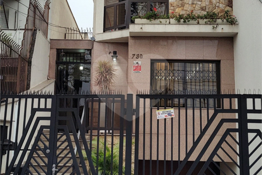 Sobrado à venda com 4 quartos, sendo 1 suíte,  em Vila Maria, São Paulo, SP