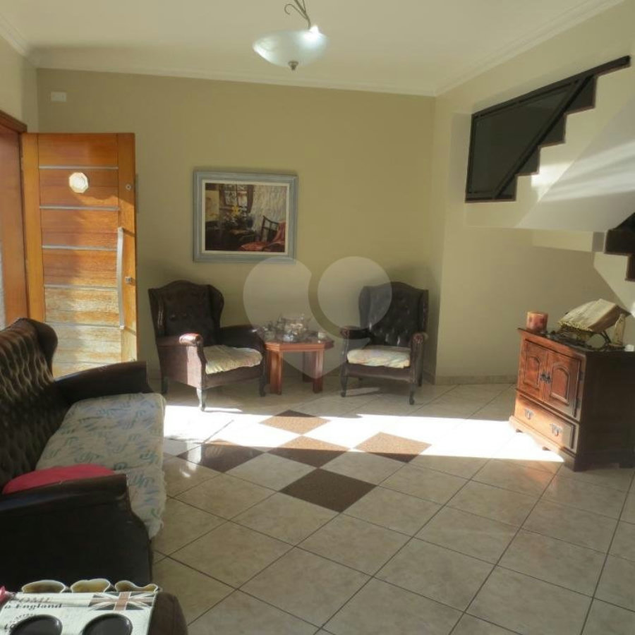 Sobrado à venda com 4 quartos, sendo 1 suíte, em Cambuci, São Paulo, SP