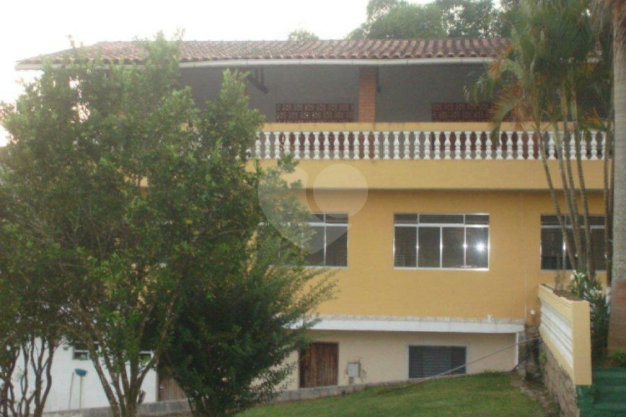 Chácara à venda com 3 quartos, sendo 2 suítes, em Pinhal, Jarinu, SP