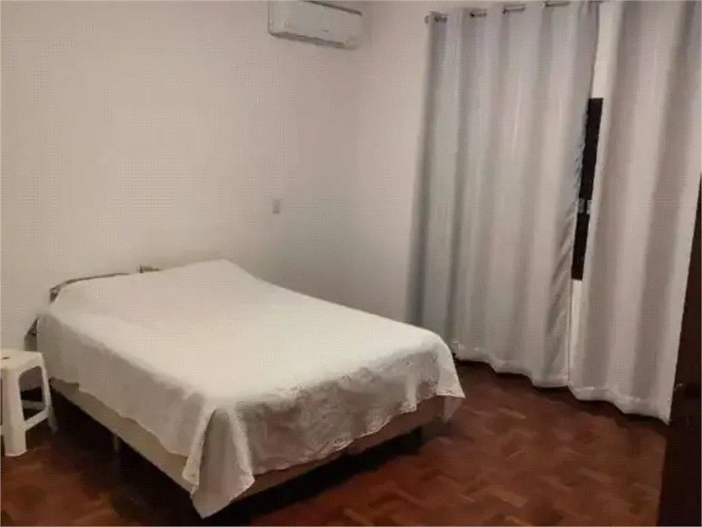 Sobrado à venda com 4 quartos, sendo 2 suítes,  em Lapa, São Paulo, SP