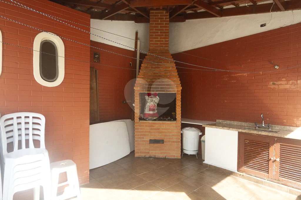 Casa à venda com 4 suítes em Jardim Franca, São Paulo, SP