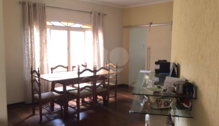 Casa à venda com 3 quartos, sendo 1 suíte,  em Jardim Trussardi, São Paulo, SP