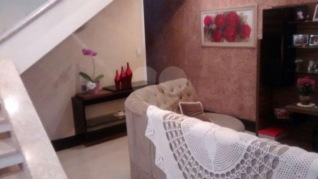 Sobrado à venda com 3 quartos, sendo 1 suíte, em Jardim Las Vegas, Guarulhos, SP