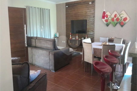 Chácara à venda com 3 quartos, sendo 2 suítes,  em Monterrey, Louveira, SP