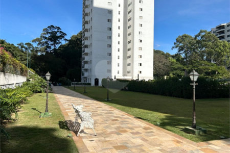 Apartamento à venda com 3 quartos em Vila Suzana, São Paulo, SP