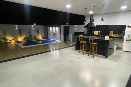 Casa à venda com 3 quartos, sendo 1 suíte,  no condomínio Residencial Mantova, Indaiatuba - SP