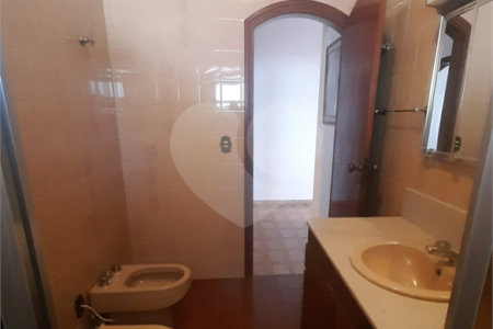 Casa à venda com 3 quartos, sendo 1 suíte, no Centro, Vinhedo, SP