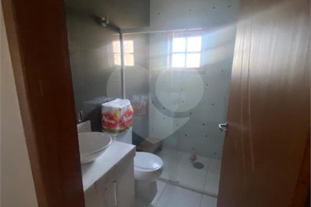 Sobrado à venda com 3 quartos, sendo 2 suítes, em Parque Vitória, São Paulo, SP