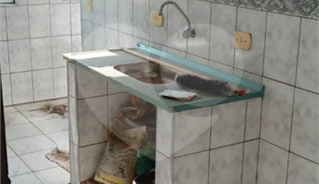 Apartamento à venda com 2 quartos em Cidade Tiradentes, São Paulo, SP