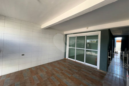 Sobrado à venda com 2 quartos em Jardim Monte Cristo, Suzano, SP