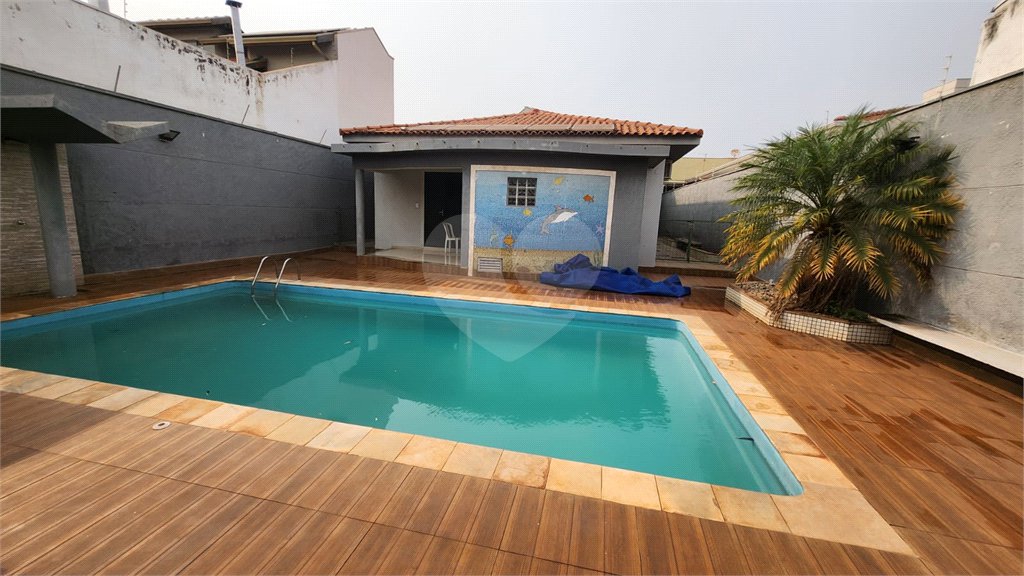 Casa à venda com 3 quartos, sendo 1 suíte, em Vila Harmonia, Araraquara, SP