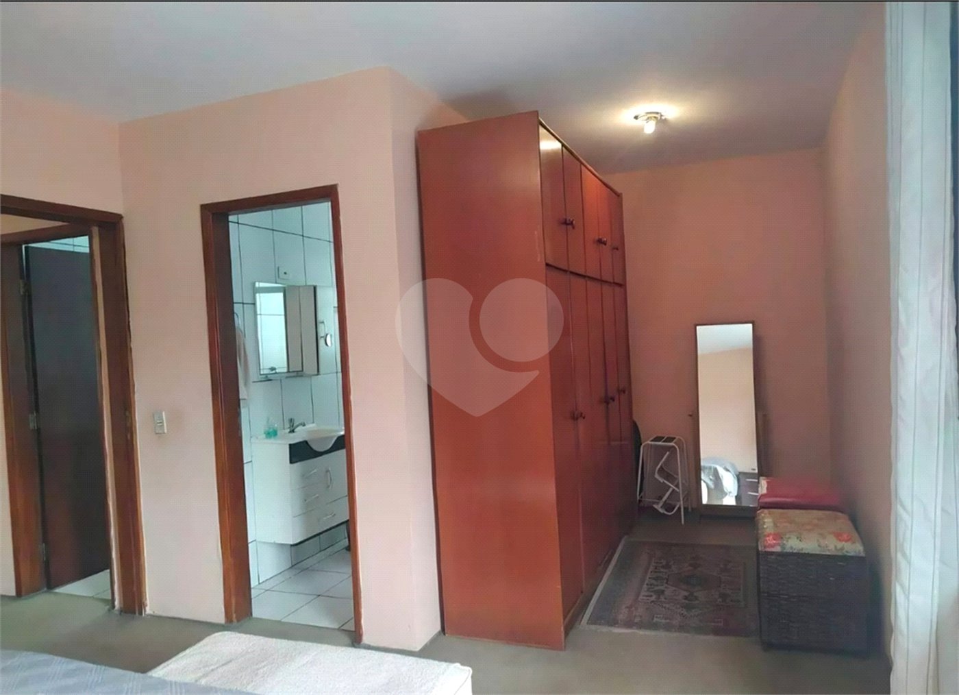Sobrado à venda com 3 quartos, sendo 1 suíte,  em Jardim Ester, São Paulo, SP