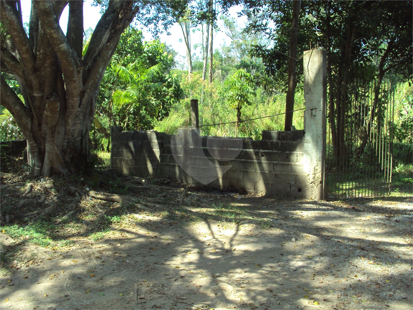 Chácara à venda com 1 quarto em Cruz das Almas, Biritiba-mirim, SP