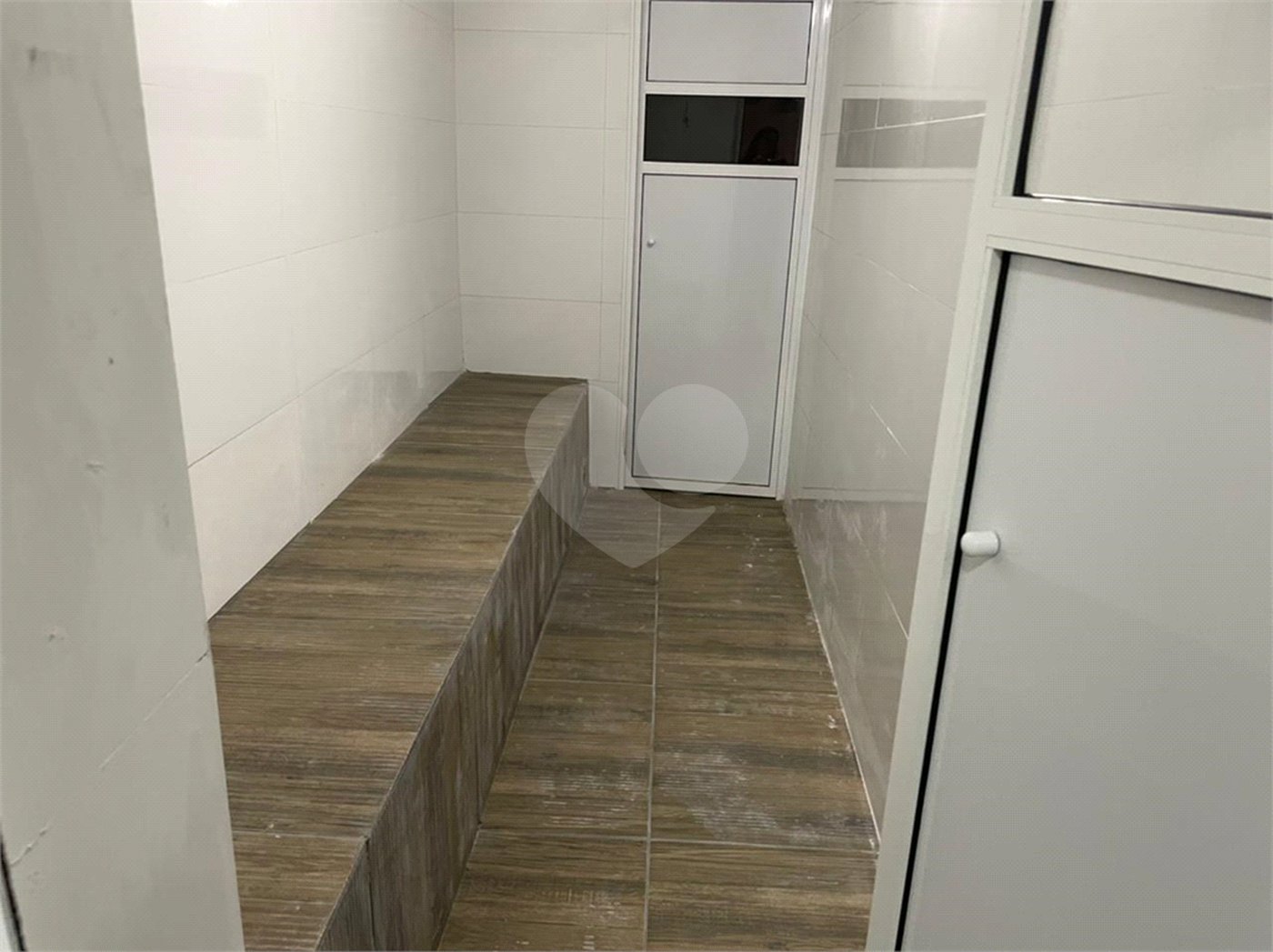 Casa à venda com 4 suítes em Suru, Santana de Parnaíba, SP