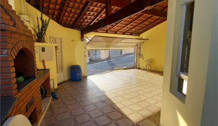 Sobrado à venda com 3 quartos, sendo 1 suíte,  em Tremembé, São Paulo, SP