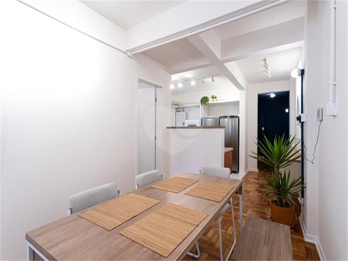 Apartamento à venda com 5 quartos, sendo 1 suíte,  em Pinheiros, São Paulo, SP