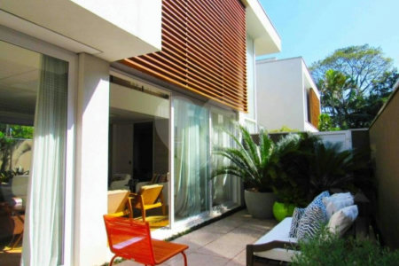 Casa à venda com 4 suítes no condomínio Bauhaus, São Paulo - SP