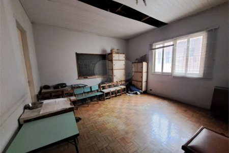 Sobrado à venda ou para alugar com 12 quartos em Vila Nova Conceição, São Paulo, SP