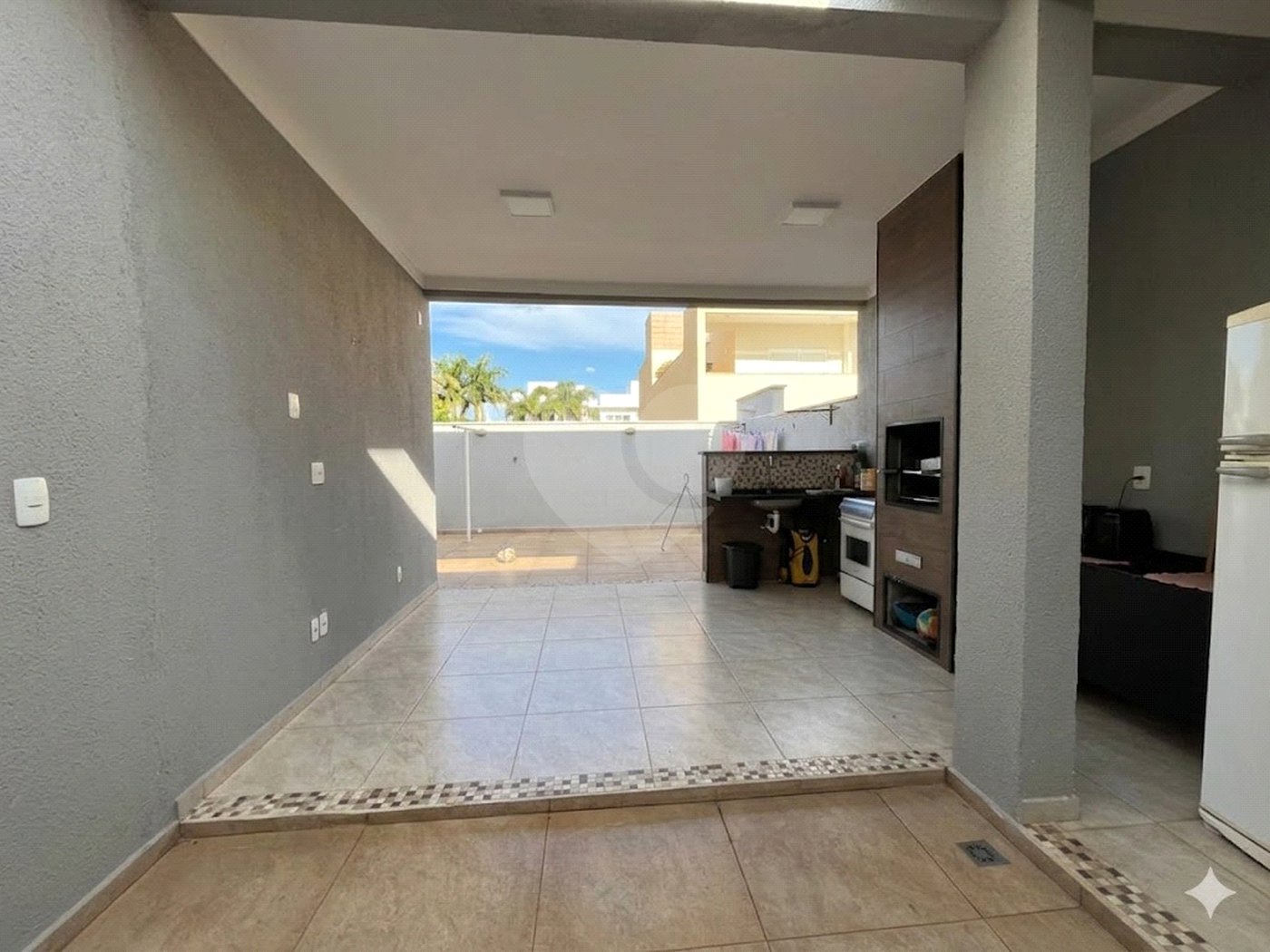 Casa à venda com 3 quartos, sendo 1 suíte, no condomínio Villa Suiça, Sorocaba - SP