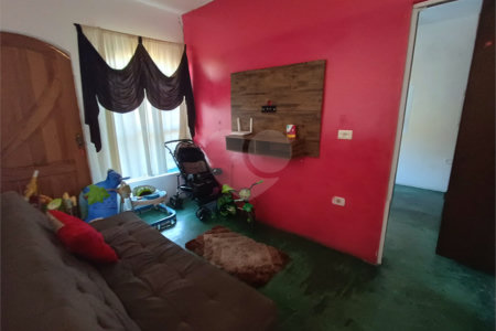 Casa à venda com 3 quartos em Jardim Maria Trindade, São Roque, SP