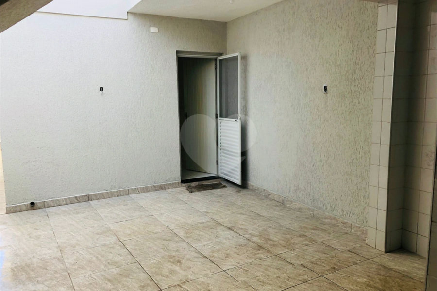 Sobrado à venda com 4 quartos em Parque Edu Chaves, São Paulo, SP