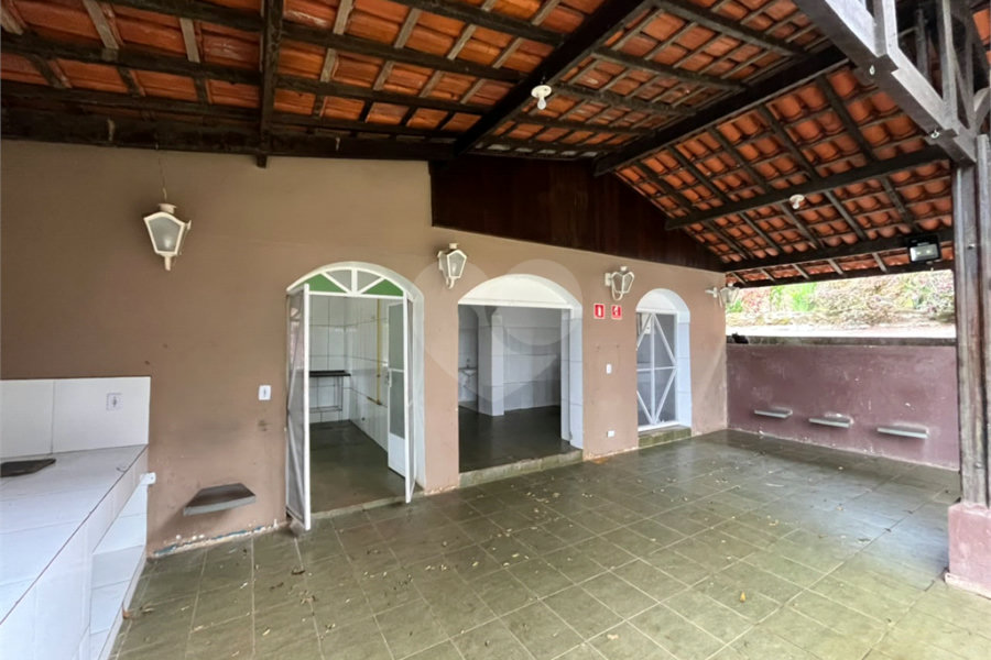 Casa à venda ou para alugar com 5 quartos em Roseira, Mairiporã, SP