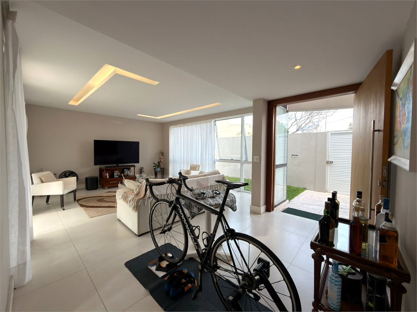 Casa à venda com 4 suítes em Portinho, Cabo Frio, RJ