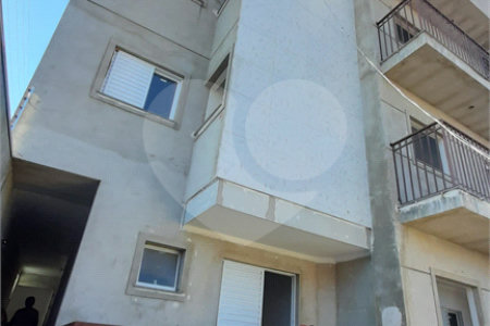 Casa à venda com 2 quartos no condomínio Residencial Luta, São Paulo - SP