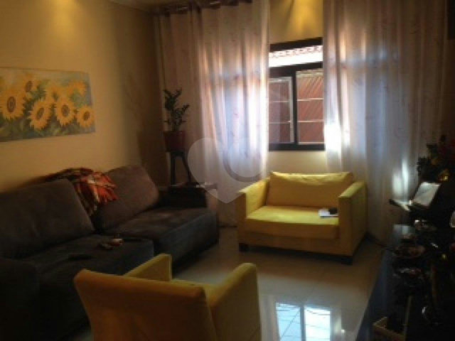 Sobrado à venda com 3 quartos, sendo 1 suíte,  em Vila Aurora (zona Norte), São Paulo, SP