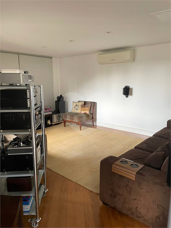 Apartamento à venda com 4 quartos, sendo 2 suítes,  em Jardim Ampliação, São Paulo, SP