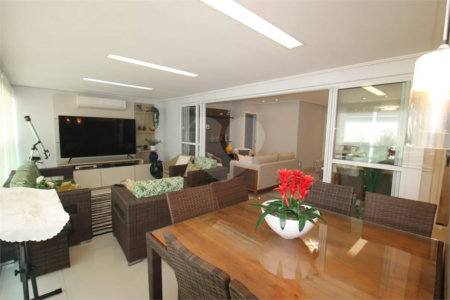 Apartamento à venda com 3 suítes em Santa Teresinha, São Paulo, SP