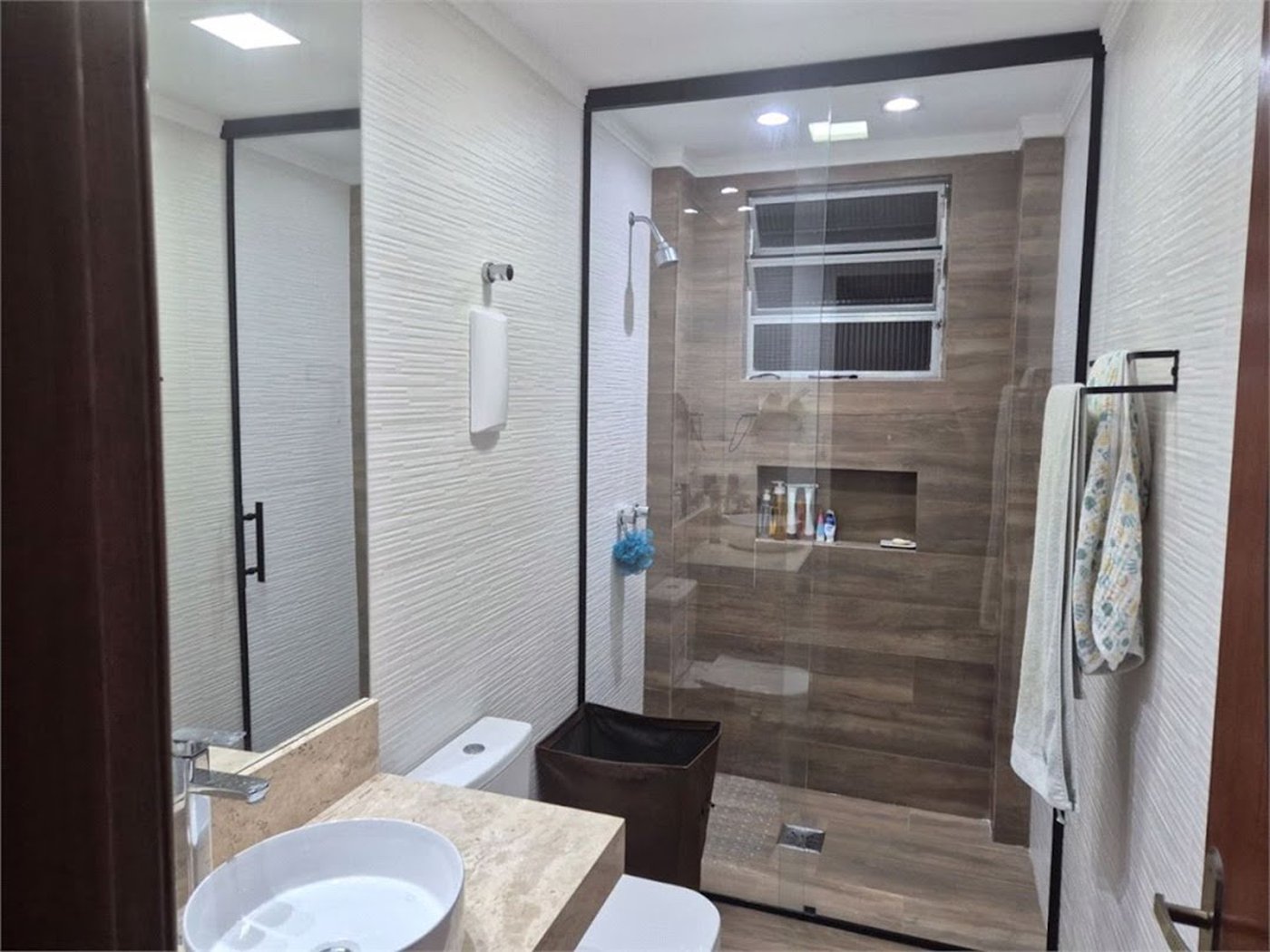 Apartamento com 3 dormitórios à venda, 101 m² por R$ 645.000,00 - Marapé - Santos/SP
