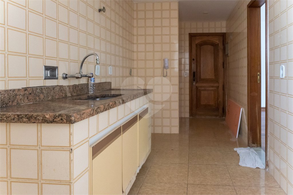 Apartamento à venda com 3 quartos, sendo 1 suíte, em Tijuca, Rio de Janeiro, RJ
