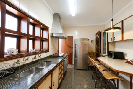 Casa à venda ou para alugar com 4 quartos, sendo 3 suítes, no Centro, Itapetininga, SP