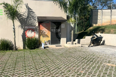 Casa à venda ou para alugar com 2 quartos, sendo 4 suítes, no condomínio Residencial Jardim Bréscia, Indaiatuba - SP