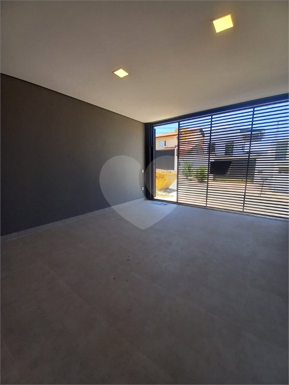 Casa Térrea à venda com 3 quartos, sendo 1 suíte,  em Jardim Regente, Indaiatuba, SP