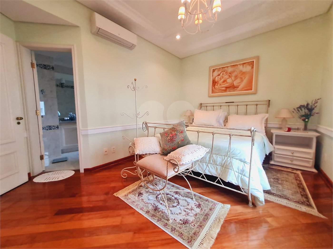 Apartamento à venda com 3 quartos, sendo 1 suíte, em Higienópolis, São Paulo, SP