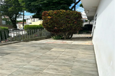 Casa à venda com 3 suítes em Jardim Colombo, São Paulo, SP