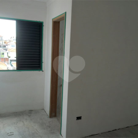 Sobrado à venda com 2 suítes em Vila Nivi, São Paulo, SP