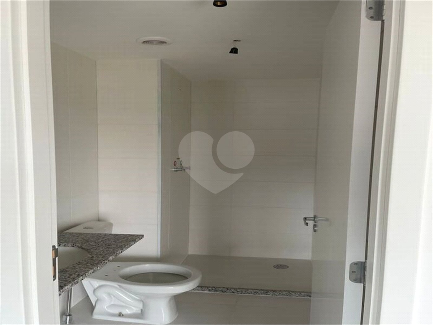 Apartamento à venda com 2 quartos, sendo 1 suíte,  em Vila Anastácio, São Paulo, SP