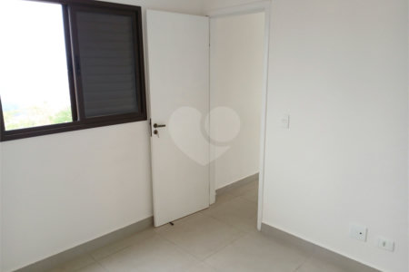 Apartamento à venda com 1 quarto em Vila dos Remédios, São Paulo, SP