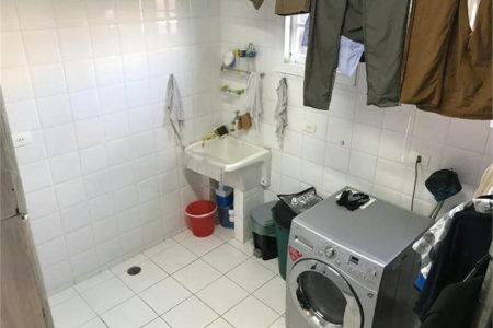Casa de Vila à venda com 3 quartos, sendo 1 suíte, em Cidade São Francisco, São Paulo, SP