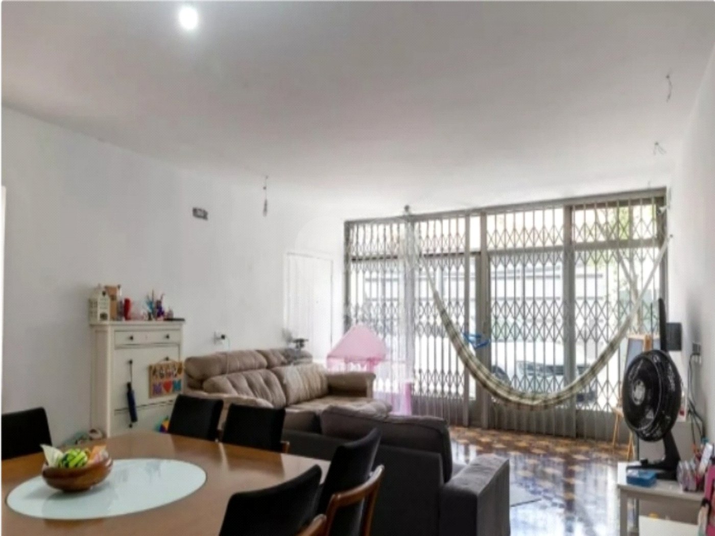 Casa à venda com 4 quartos, sendo 2 suítes, em Vila Gumercindo, São Paulo, SP