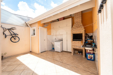 Sobrado à venda com 3 quartos, sendo 1 suíte, em Campo Grande, São Paulo, SP