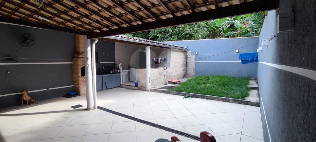 Casa à venda com 3 quartos, sendo 1 suíte, em Campo Grande, Rio de Janeiro, RJ